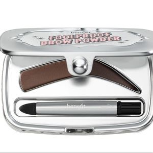 BENEFIT COSMETICS
Foolproof Brow Powder